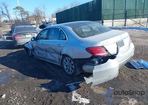 2020 Mercedes-Benz E 350 4Matic z USA, uszkodzony, nr VIN WDDZF8EB6LA719109